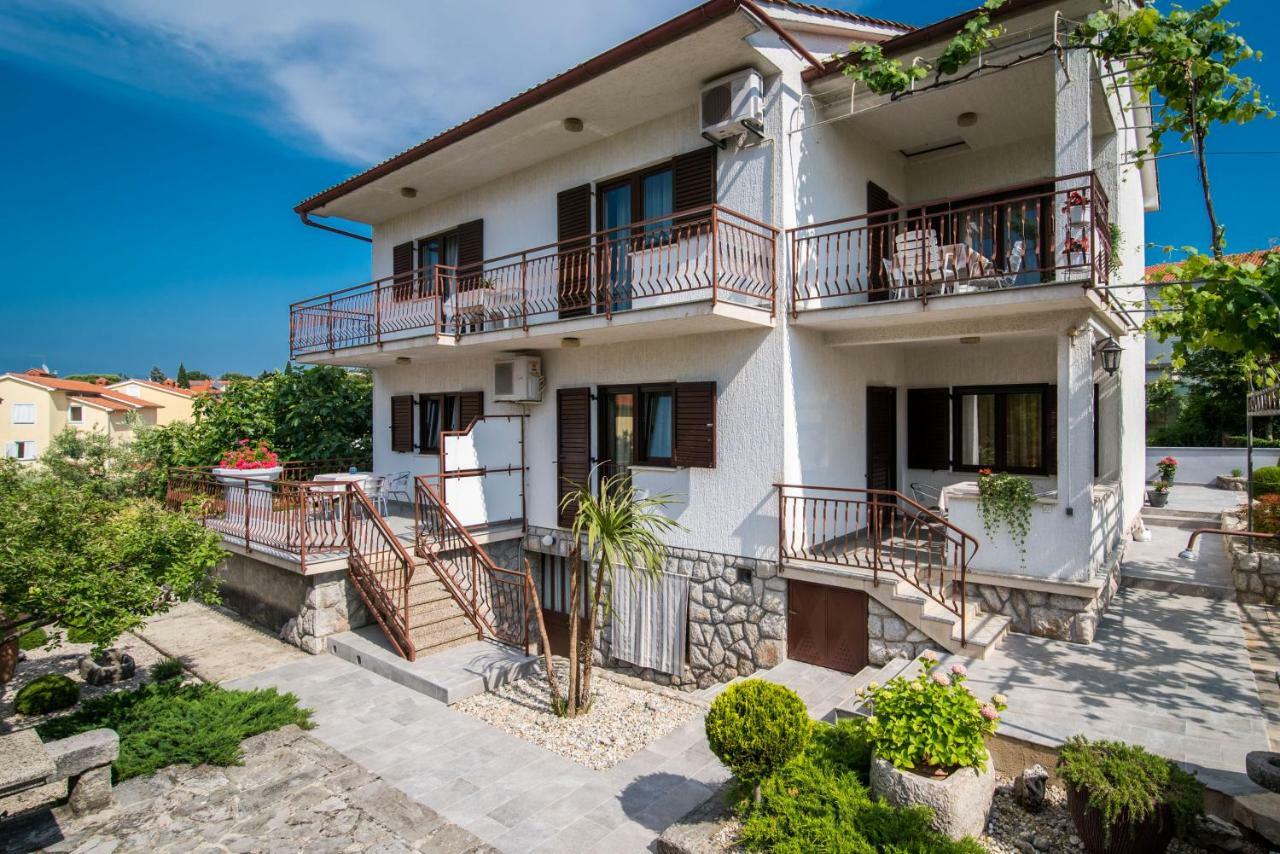 Apartments Marija & Anton Malinska Kültér fotó